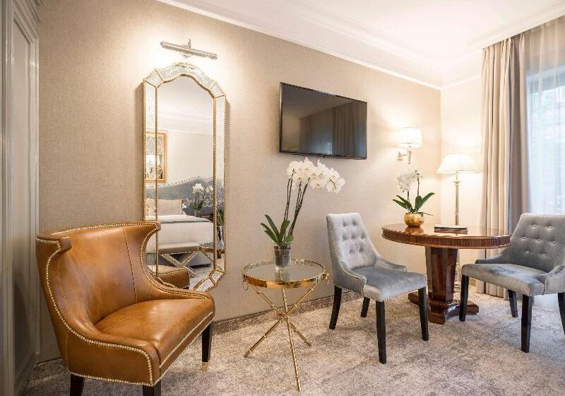 سوئیت جونیور با تخت بزرگ, Bachleda Luxury Hotel Krakow Mgallery Hotel Collection