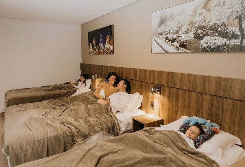 חדר דלוקס לארבעה, Fioreze Centro