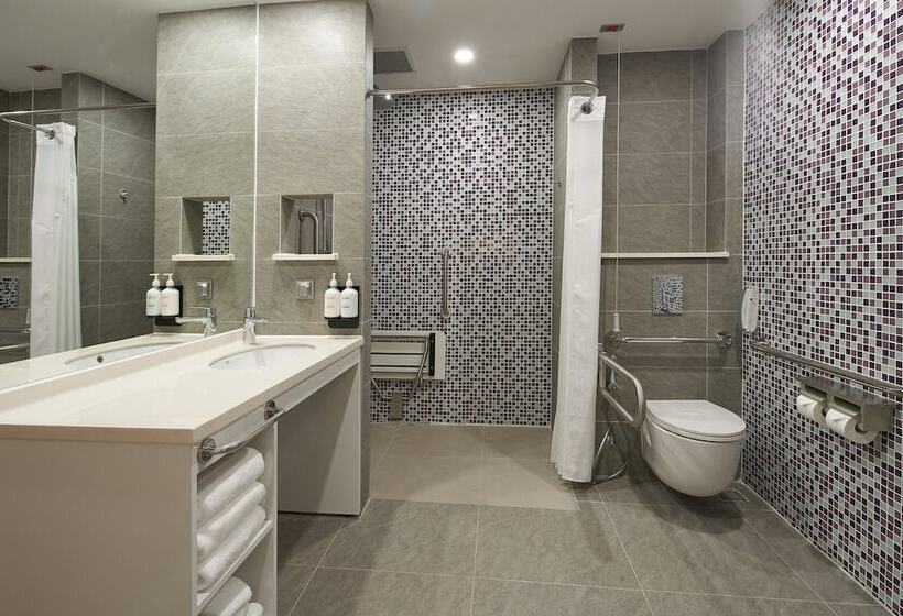اتاق استاندارد با تخت دوبل, Holiday Inn & Suites Saigon Airport, An Ihg