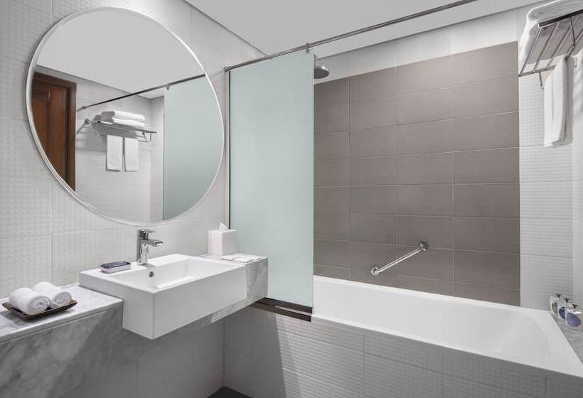 سوییت خانوادگی, Leva Hotel And Suites, Opposite Downtown
