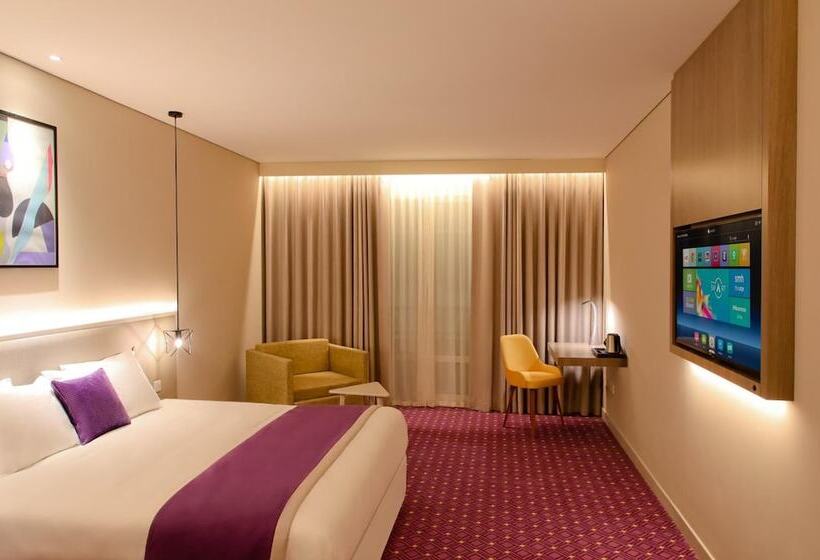 اتاق لوکس با تخت بزرگ, Leva Hotel And Suites, Opposite Downtown