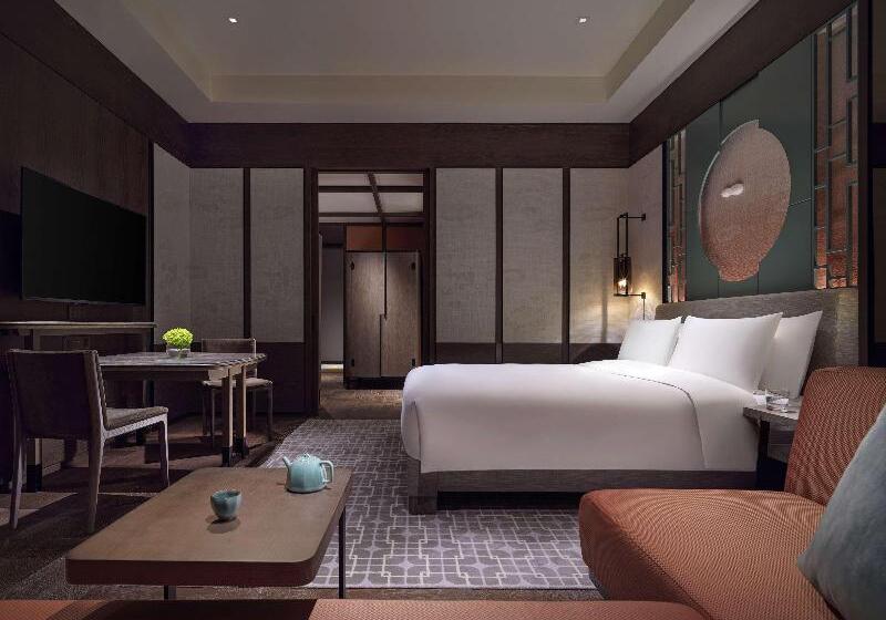 اتاق استاندارد با تخت بزرگ, Park Hyatt Shenzhen