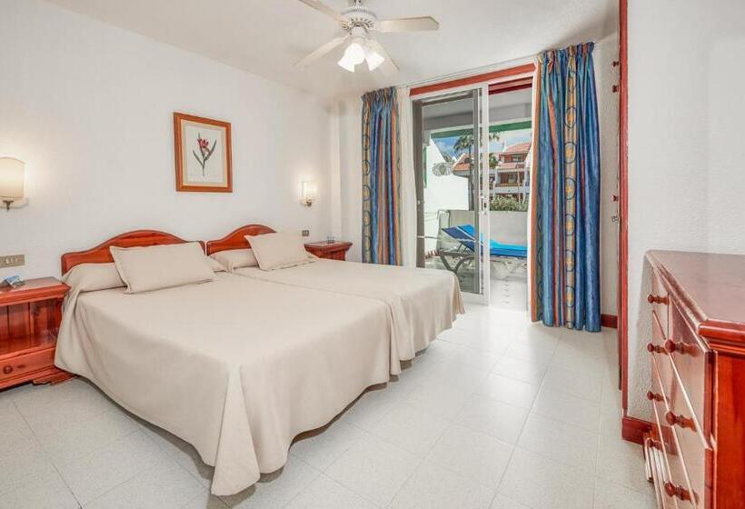 2-Bedroom Classic Apartment, Parque Santiago IV Official