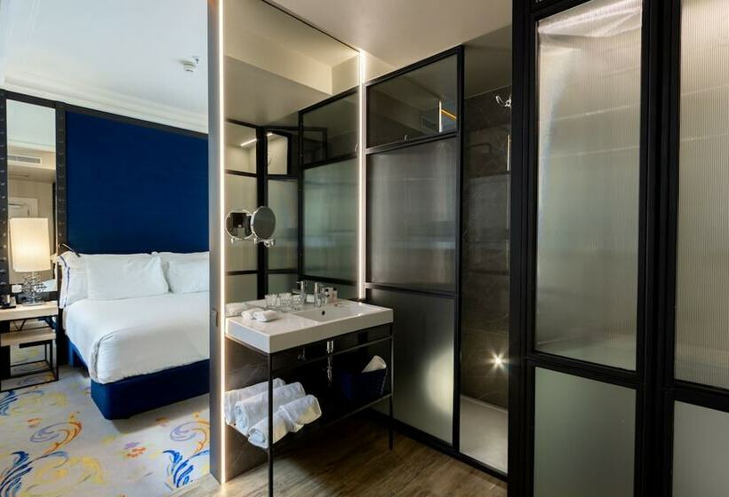 Standard Room, Pestana Plaza Mayor Madrid