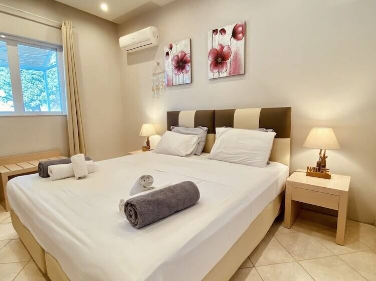 ویلای دلوکس 1 خوابه با چشم‌انداز دریا, Sunny Place Resort