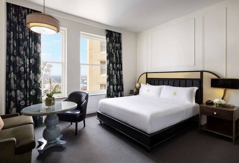اتاق لوکس با چشم‌انداز شهر, The Candler Hotel Atlanta, Curio Collection By Hilton