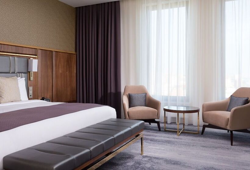 سوییت جونیور, Lotte Hotel Samara