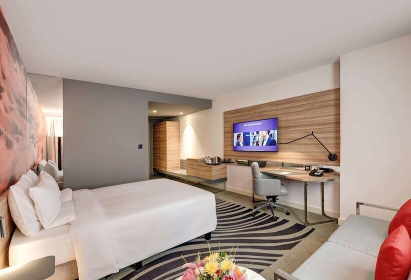 Superior Family Room, Novotel Sharjah Expo Centre