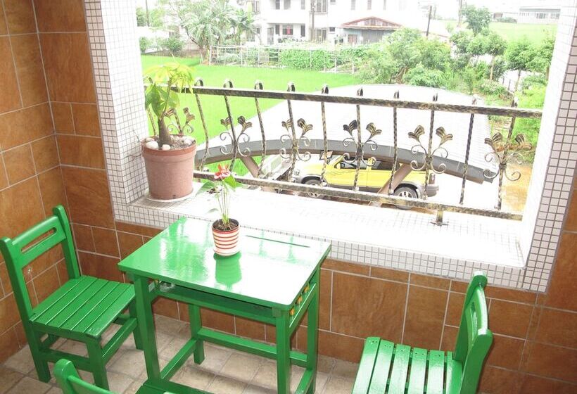 اتاق خانوادگی, Chaopingjia Homestay