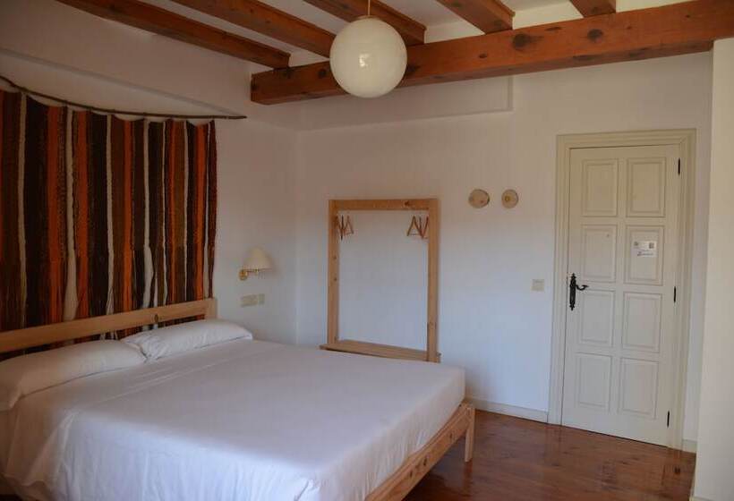 اتاق سوپریور, Posada Hoyos De Iregua