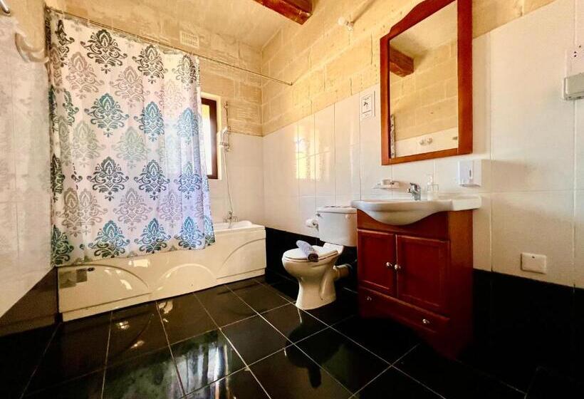 اتاق لوکس, Grotto's Paradise B&b