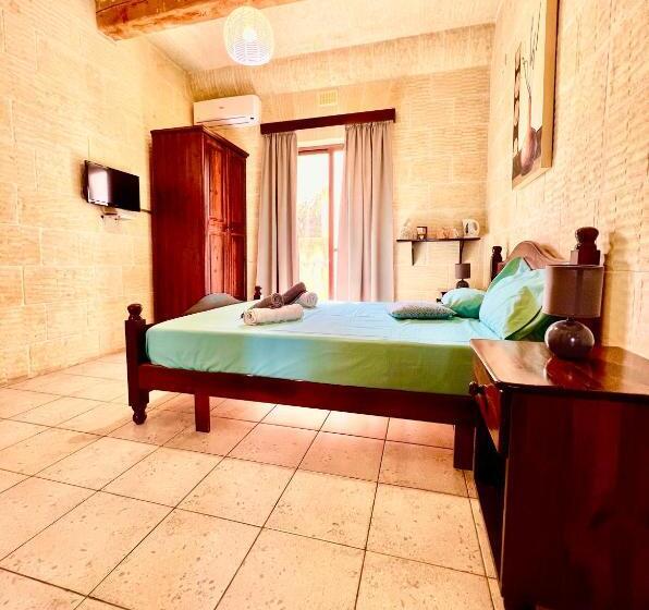 اتاق لوکس, Grotto's Paradise B&b