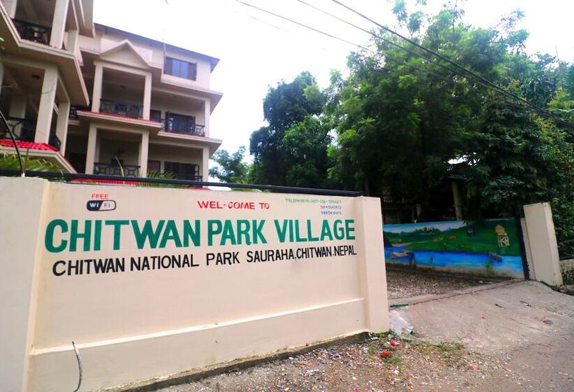 اتاق لوکس یک تخته, Chitwan Park Village