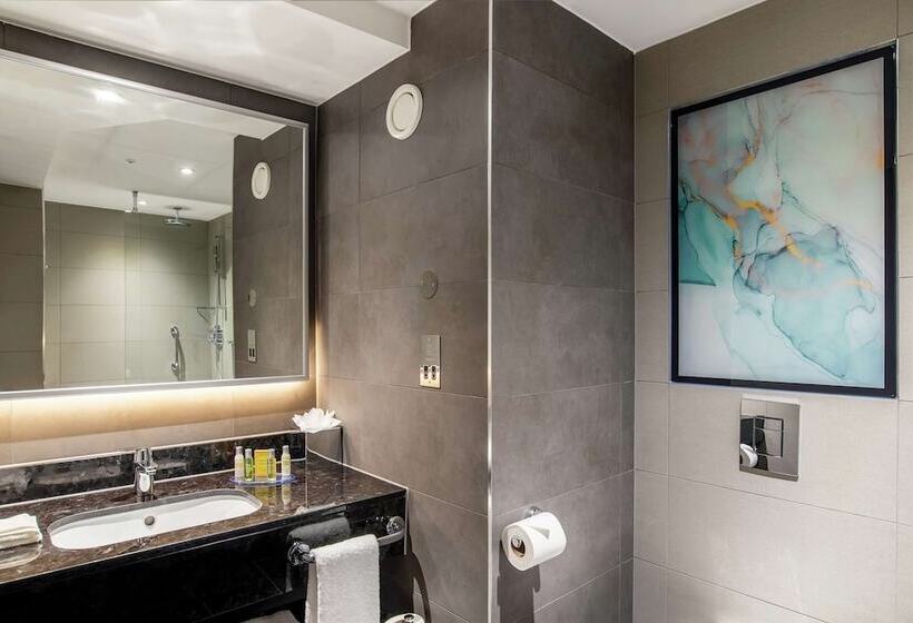 اتاق خانوادگی, Hilton Garden Inn London Heathrow Terminal 2 And 3