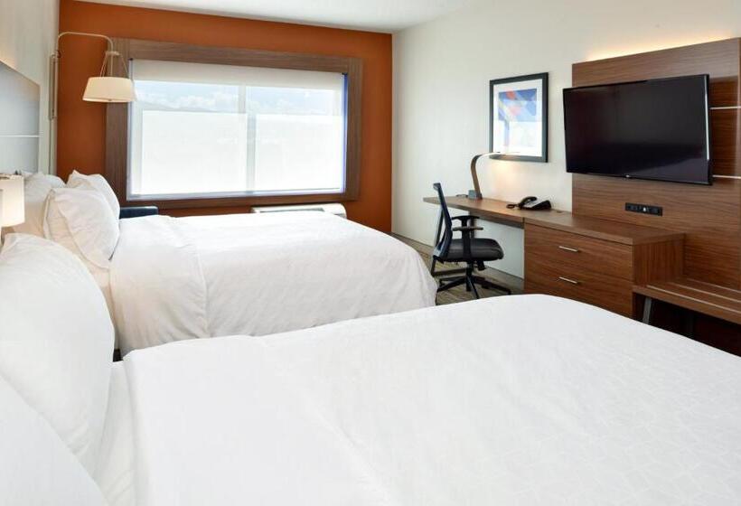 سوییت, Holiday Inn Express & Suites   Elko, An Ihg