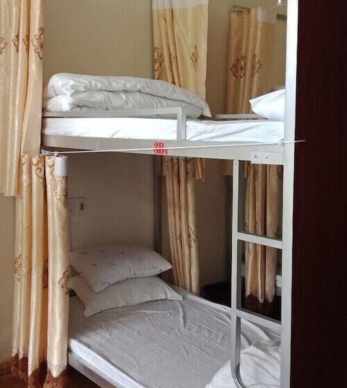تختخواب در اتاق مشترک, Ha Giang Riverside Homestay
