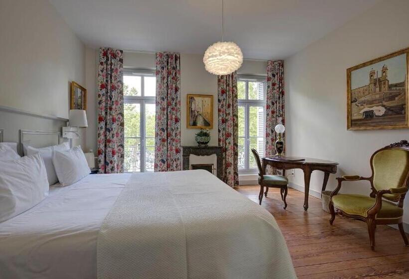 مجموعه ویستا شهر, B&b Le Clos D Argenson