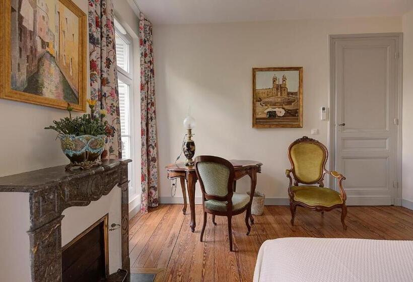 مجموعه ویستا شهر, B&b Le Clos D Argenson