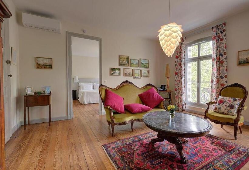 مجموعه ویستا شهر, B&b Le Clos D Argenson
