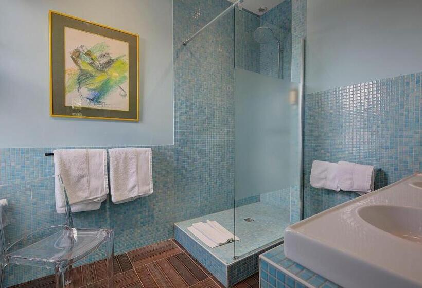 مجموعه ویستا شهر, B&b Le Clos D Argenson