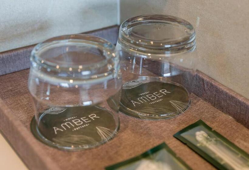 琮城市景观的豪华间, Amber Pattaya
