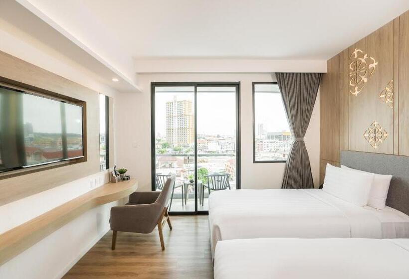 琮城市景观的豪华间, Amber Pattaya