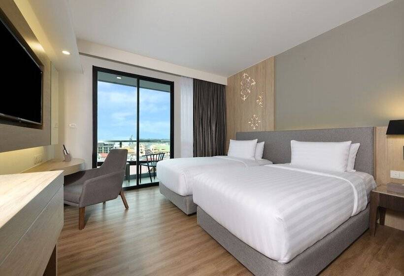 琮城市景观的豪华间, Amber Pattaya
