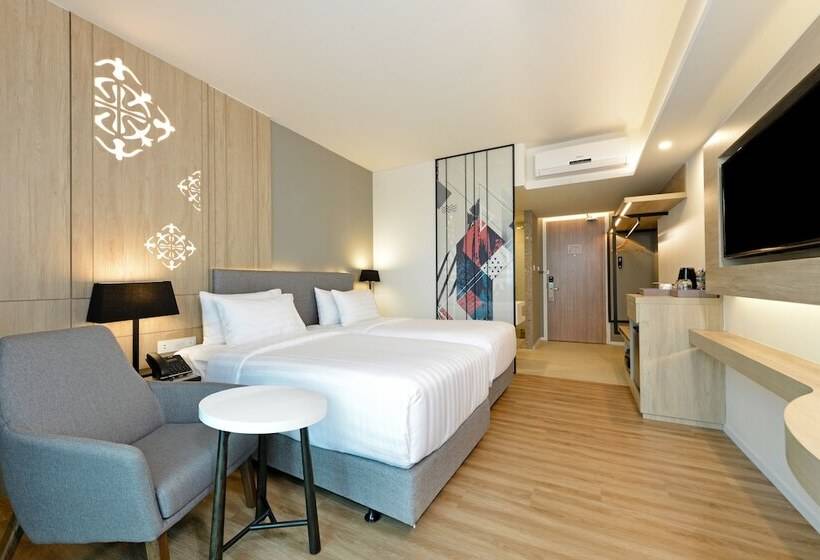 琮城市景观的豪华间, Amber Pattaya