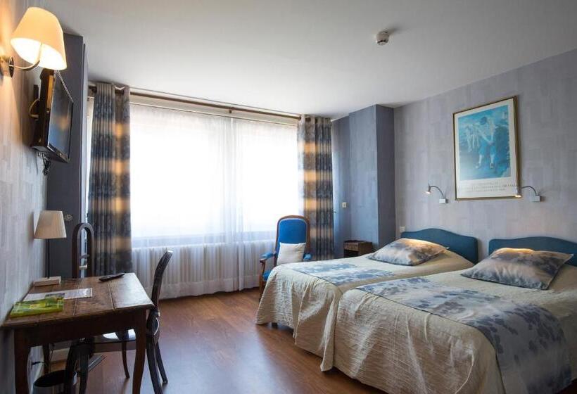 اتاق استاندارد سه نفره, Auberge De La Terrasse