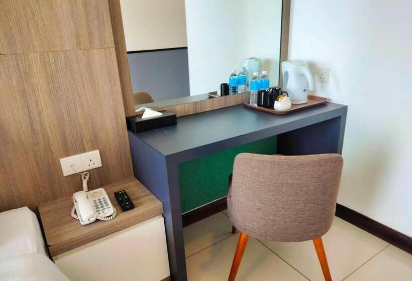 اتاق سوپریور با تخت بزرگ, D Wharf Hotel & Serviced Residence