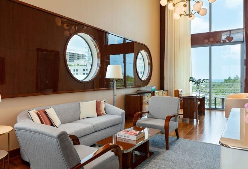 سوئیت پرزیدنت, Mr. C Miami  Coconut Grove