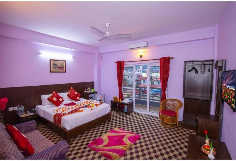 سوییت, Tulip Pokhara Inn