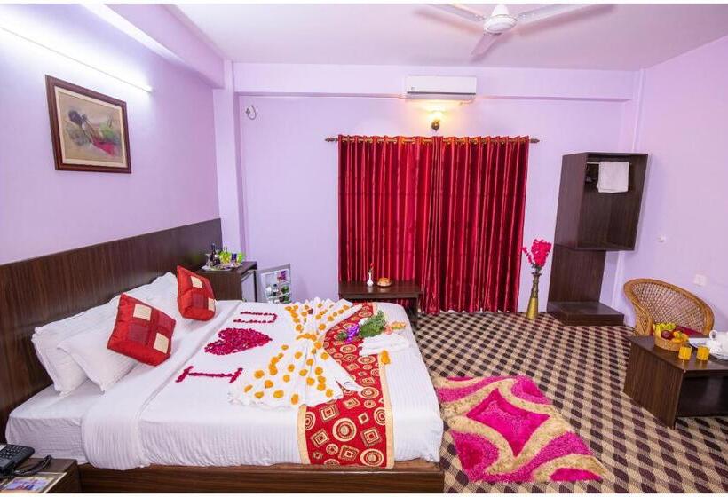 سوییت, Tulip Pokhara Inn
