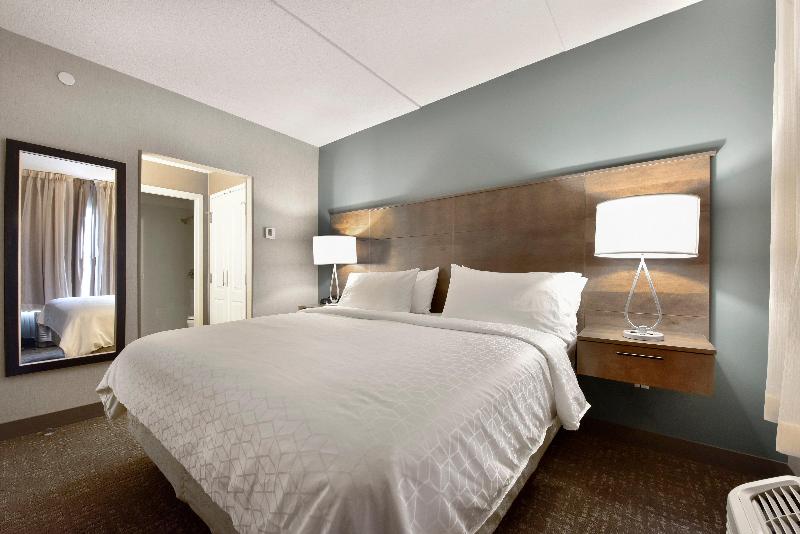 سوئیت با تخت بزرگ, Staybridge Suites Waterloo  St. Jacobs Area