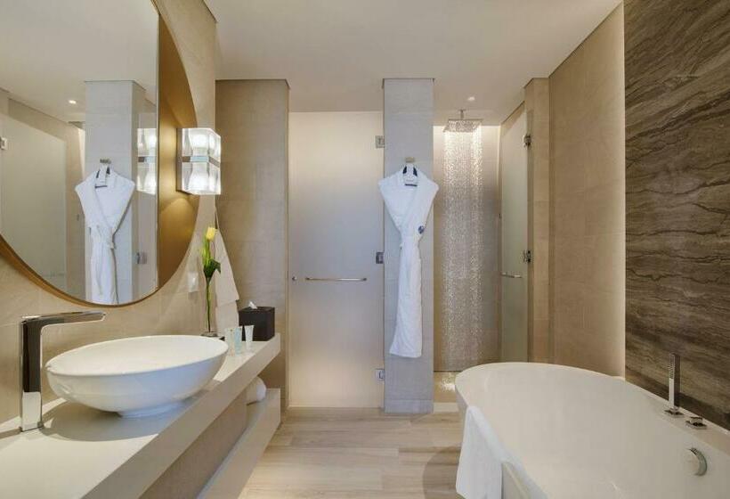 اتاق استاندارد با تخت بزرگ, Al Bandar Rotana – Dubai Creek