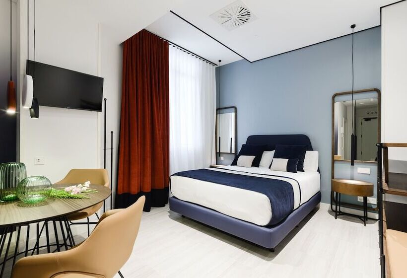 Standard-studio, Smartrental Collection Gran Via Centric