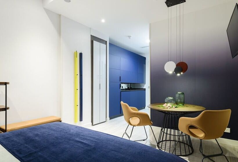 استودیوی استاندارد, Smartrental Collection Gran Via Centric