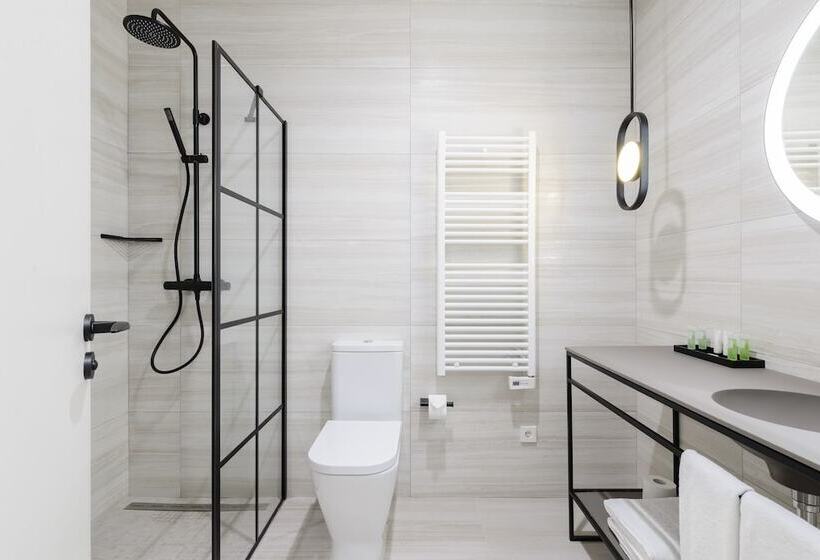استودیوی استاندارد, Smartrental Collection Gran Via Centric