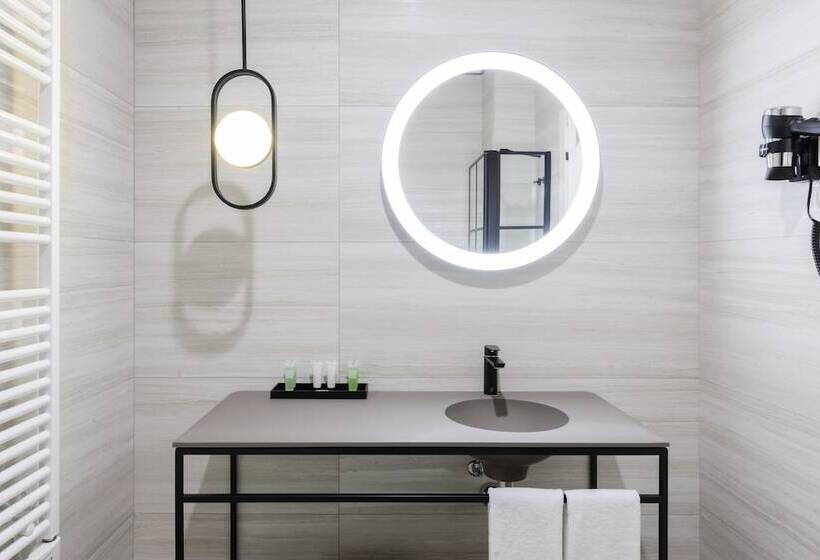 استودیوی استاندارد, Smartrental Collection Gran Via Centric