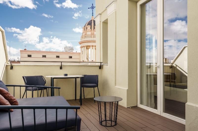 استودیو استاندارد با تراس, Smartrental Collection Gran Via Centric