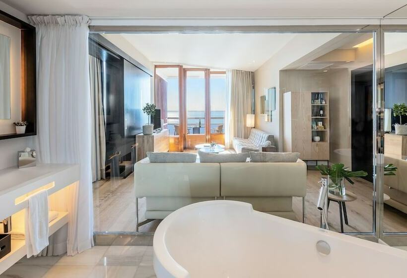سوئیت مستر با چشم‌انداز دریا, De Mar Gran Meliá, The Leading Hotels of The World - Adults Only