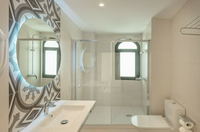 اتاق استاندارد یک نفره, Gastrohotel Boutique Rh Canfali