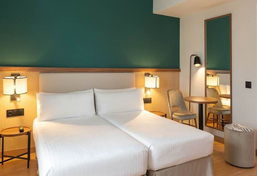 Номер Стандарт, Elche Centro Affiliated By Meliá