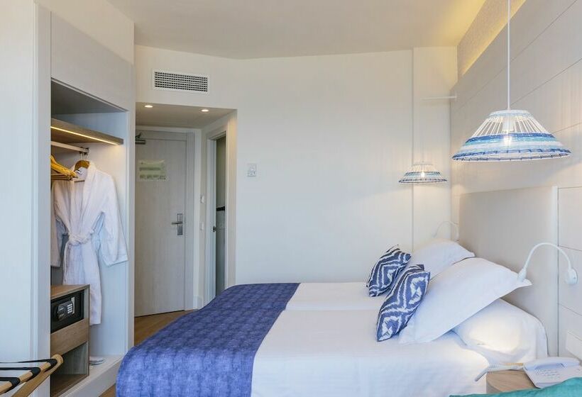 Habitación Superior Vista Mar, Leonardo Royal Hotel Ibiza Santa Eulalia