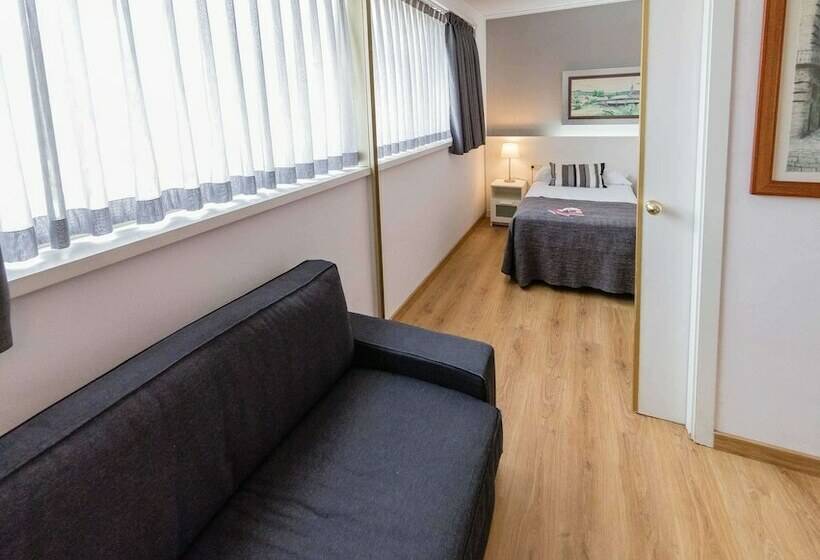 Quarto Superior, Aparthotel Atenea Barcelona