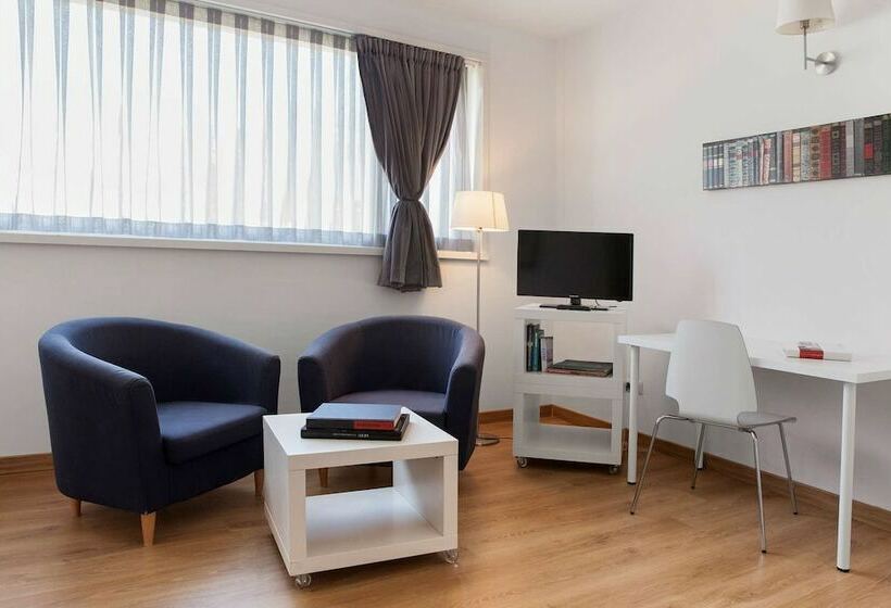 Quarto Superior, Aparthotel Atenea Barcelona