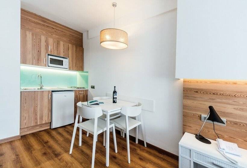 Студио Comfort, Aparthotel Ponent Mar