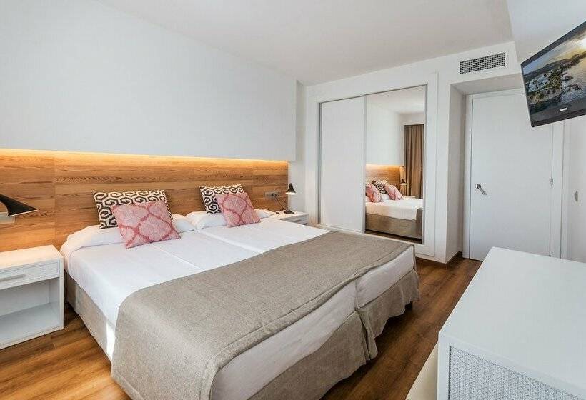 Апартаменты Комфорт 1 Спальня, Aparthotel Ponent Mar