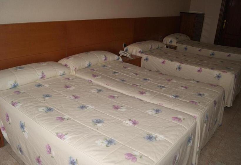 4인용 스탠다드 룸, Hostal Hermanos Gutierrez