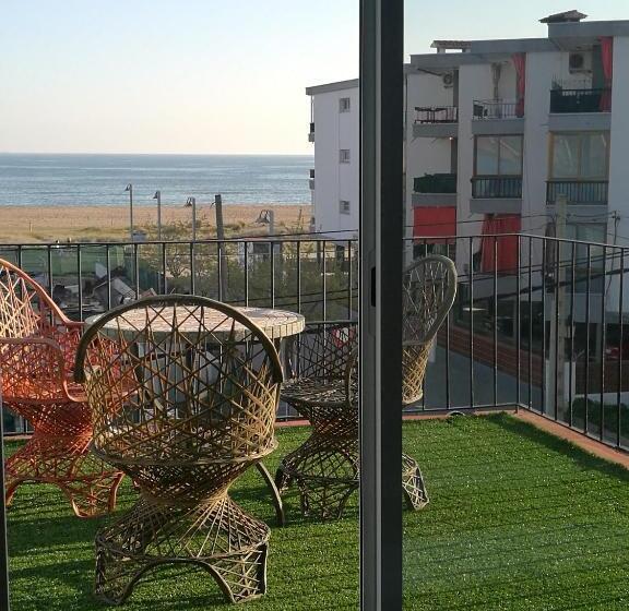اتاق استاندارد با چشم‌انداز دریا, Beach Playa